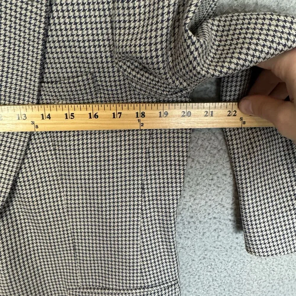 Burberry’s VTG 100% Wool Blazer Jacket Sport Coat Men's 40 Grey Herringbone‎ USA